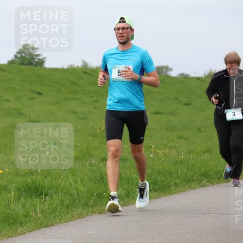 04.05.2025 - 8. Wedeler Halbmarathon Lena Gebhardt http://msf.ph/oto/7842987 04.05.2025 11:42:13 Laufen  meine-sportfotos.de