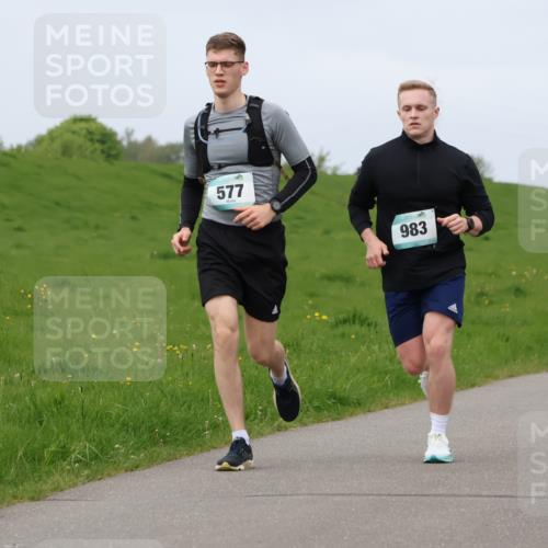 04.05.2025 - 8. Wedeler Halbmarathon Lena Gebhardt http://msf.ph/oto/7843014 04.05.2025 11:44:49 Laufen  meine-sportfotos.de
