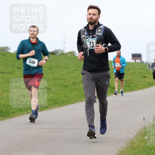 04.05.2025 - 8. Wedeler Halbmarathon Lena Gebhardt http://msf.ph/oto/7843030 04.05.2025 11:48:10 Laufen  meine-sportfotos.de