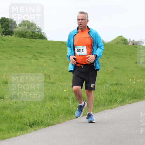 04.05.2025 - 8. Wedeler Halbmarathon Lena Gebhardt http://msf.ph/oto/7843031 04.05.2025 11:48:19 Laufen  meine-sportfotos.de