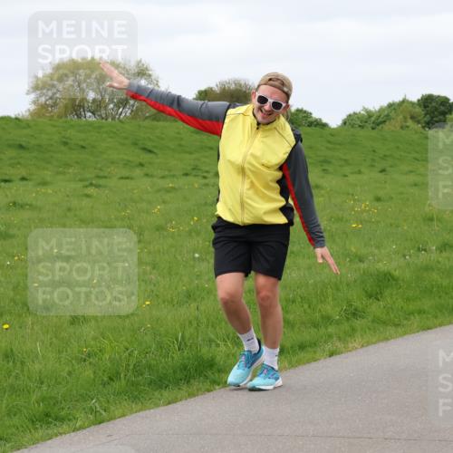 04.05.2025 - 8. Wedeler Halbmarathon Lena Gebhardt http://msf.ph/oto/7843048 04.05.2025 11:49:21 Laufen  meine-sportfotos.de