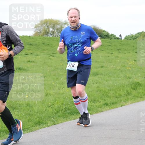 04.05.2025 - 8. Wedeler Halbmarathon Lena Gebhardt http://msf.ph/oto/7843065 04.05.2025 11:50:00 Laufen  meine-sportfotos.de