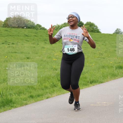 04.05.2025 - 8. Wedeler Halbmarathon Lena Gebhardt http://msf.ph/oto/7843085 04.05.2025 11:52:21 Laufen  meine-sportfotos.de