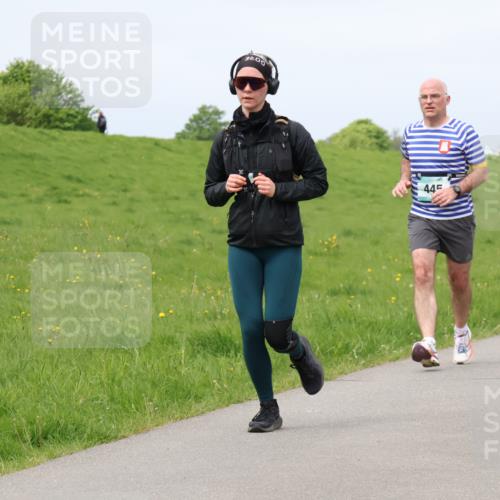 04.05.2025 - 8. Wedeler Halbmarathon Lena Gebhardt http://msf.ph/oto/7843097 04.05.2025 11:54:39 Laufen  meine-sportfotos.de
