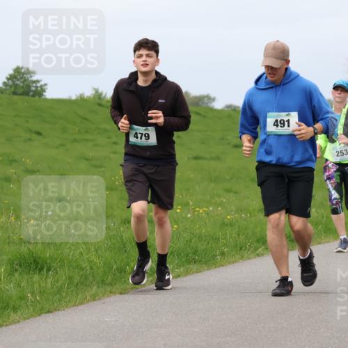04.05.2025 - 8. Wedeler Halbmarathon Lena Gebhardt http://msf.ph/oto/7843107 04.05.2025 11:57:11 Laufen  meine-sportfotos.de