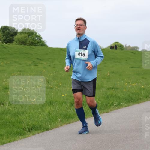 04.05.2025 - 8. Wedeler Halbmarathon Lena Gebhardt http://msf.ph/oto/7843134 04.05.2025 12:00:02 Laufen  meine-sportfotos.de