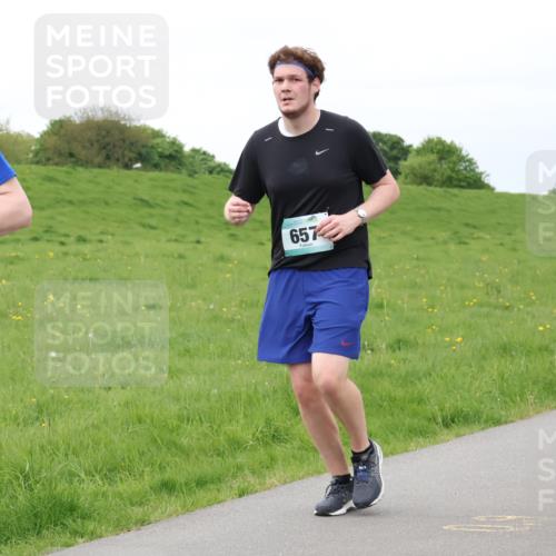 04.05.2025 - 8. Wedeler Halbmarathon Lena Gebhardt http://msf.ph/oto/7843159 04.05.2025 12:07:15 Laufen  meine-sportfotos.de