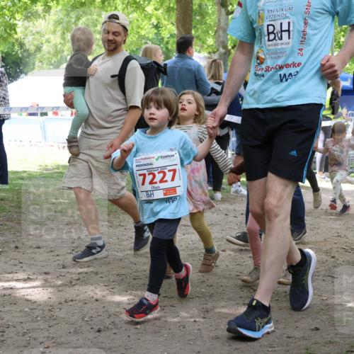 17.05.2025 - Störlauf Strokosch-Dieckow http://msf.ph/oto/7845514 17.05.2025 13:05:37 Laufen 2025, 7227, 24, 97, 7255, 25 meine-sportfotos.de