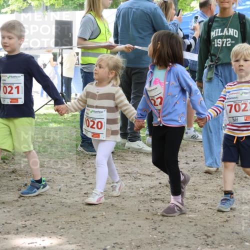 17.05.2025 - Störlauf Strokosch-Dieckow http://msf.ph/oto/7845583 17.05.2025 13:05:57 Laufen 1972, 0211, 020, 22, 2025, 7023, 7063 meine-sportfotos.de