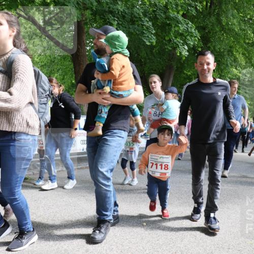 17.05.2025 - Störlauf Strokosch-Dieckow http://msf.ph/oto/7846118 17.05.2025 13:03:29 Ziel 152, 035, 7118, 7006 meine-sportfotos.de