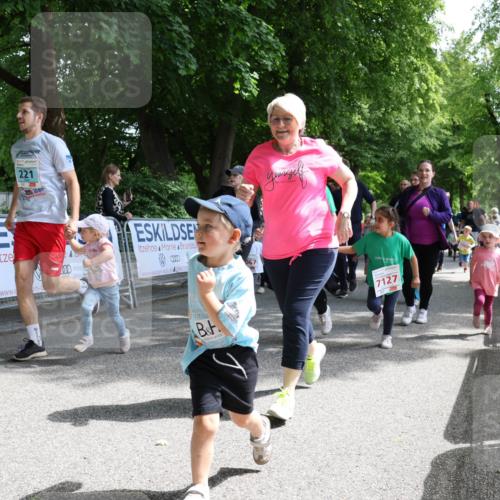 17.05.2025 - Störlauf Strokosch-Dieckow http://msf.ph/oto/7846138 17.05.2025 13:03:37 Ziel 221, 00, 7127 meine-sportfotos.de