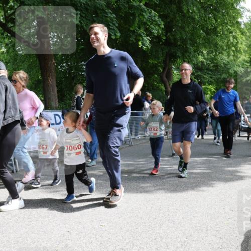 17.05.2025 - Störlauf Strokosch-Dieckow http://msf.ph/oto/7846146 17.05.2025 13:03:40 Ziel 067, 7060, 72321, 7008 meine-sportfotos.de