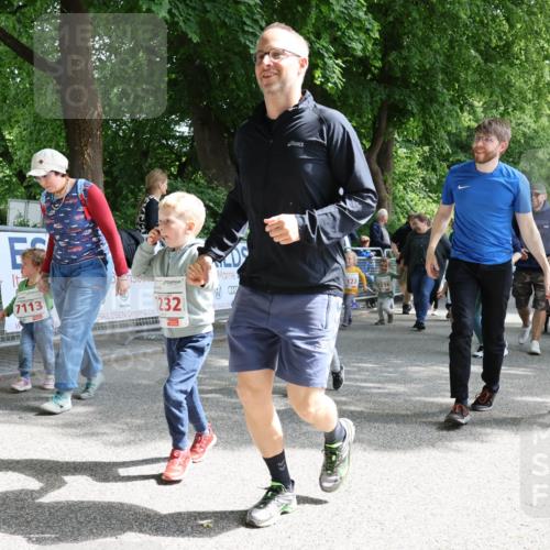 17.05.2025 - Störlauf Strokosch-Dieckow http://msf.ph/oto/7846150 17.05.2025 13:03:41 Ziel 7113, 122, 2321, 9216, 7008 meine-sportfotos.de