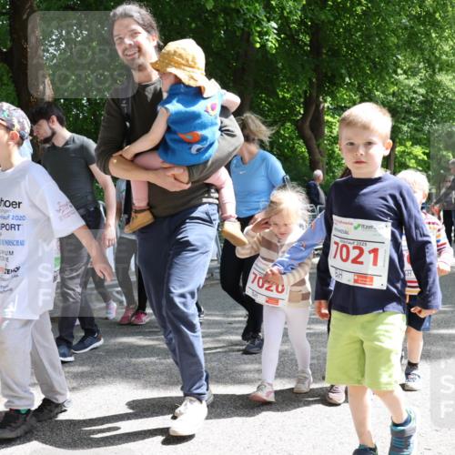 17.05.2025 - Störlauf Strokosch-Dieckow http://msf.ph/oto/7846231 17.05.2025 13:04:27 Ziel 2020, 7020, 2025, 7021 meine-sportfotos.de