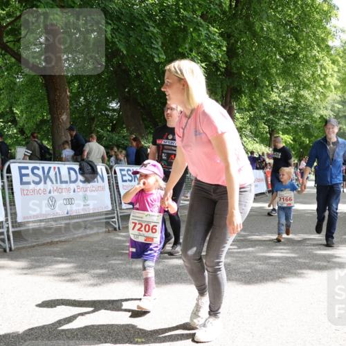 17.05.2025 - Störlauf Strokosch-Dieckow http://msf.ph/oto/7846273 17.05.2025 13:05:05 Ziel 7206, 7166 meine-sportfotos.de
