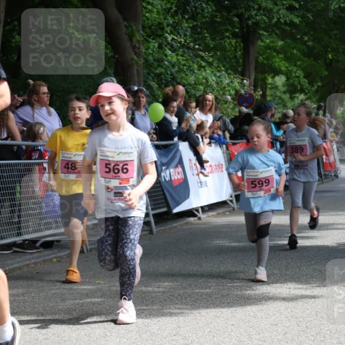 17.05.2025 - Störlauf Strokosch-Dieckow http://msf.ph/oto/7848279 17.05.2025 14:00:00 Ziel 48, 566, 599, 389 meine-sportfotos.de