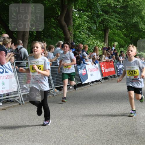 17.05.2025 - Störlauf Strokosch-Dieckow http://msf.ph/oto/7849090 17.05.2025 14:13:50 Ziel 2025, 86, 820, 911 meine-sportfotos.de