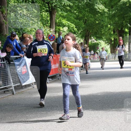 17.05.2025 - Störlauf Strokosch-Dieckow http://msf.ph/oto/7849418 17.05.2025 14:16:53 Ziel 913, 29, 9 meine-sportfotos.de