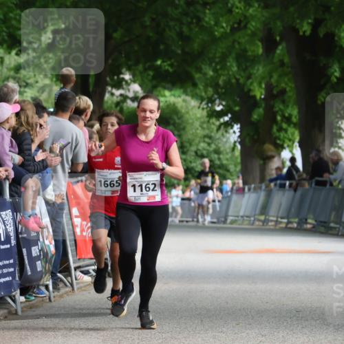 17.05.2025 - Störlauf Strokosch-Dieckow http://msf.ph/oto/7849620 17.05.2025 14:37:47 Ziel 40, 17, 25524, 3, 1665, 1162 meine-sportfotos.de