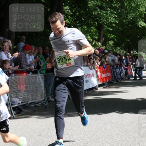 17.05.2025 - Störlauf Strokosch-Dieckow http://msf.ph/oto/7849840 17.05.2025 14:40:50 Ziel 2025, 3952, 1172 meine-sportfotos.de