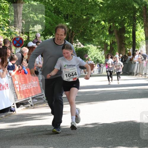 17.05.2025 - Störlauf Strokosch-Dieckow http://msf.ph/oto/7850141 17.05.2025 14:43:17 Ziel 1044, 076, 1075 meine-sportfotos.de