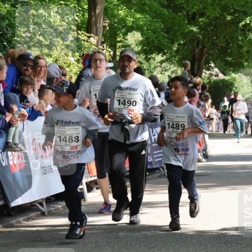 17.05.2025 - Störlauf Strokosch-Dieckow http://msf.ph/oto/7850775 17.05.2025 14:49:10 Ziel 1488, 2025, 1490, 1489, 1086, 105 meine-sportfotos.de