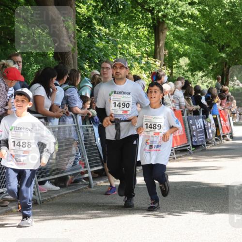 17.05.2025 - Störlauf Strokosch-Dieckow http://msf.ph/oto/7850783 17.05.2025 14:49:12 Ziel 1488, 1490, 1489 meine-sportfotos.de