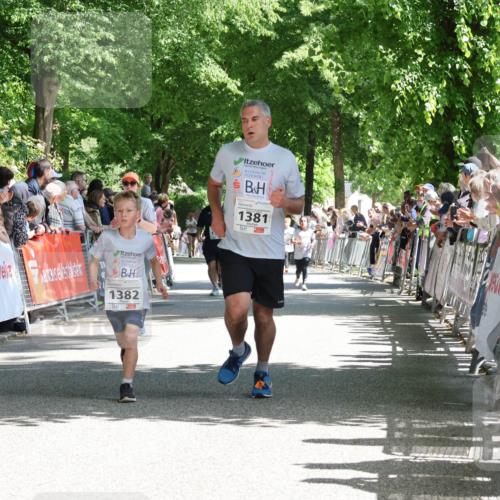17.05.2025 - Störlauf Strokosch-Dieckow http://msf.ph/oto/7850797 17.05.2025 14:49:23 Ziel 1382, 1381 meine-sportfotos.de