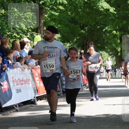17.05.2025 - Störlauf Strokosch-Dieckow http://msf.ph/oto/7851030 17.05.2025 14:52:03 Ziel 210, 1550, 1567, 14, 1420, 2025, 1372 meine-sportfotos.de