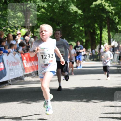 17.05.2025 - Störlauf Strokosch-Dieckow http://msf.ph/oto/7851060 17.05.2025 14:52:20 Ziel 1233 meine-sportfotos.de