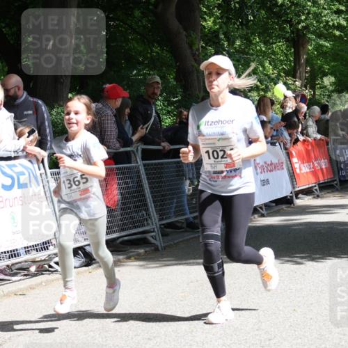 17.05.2025 - Störlauf Strokosch-Dieckow http://msf.ph/oto/7851221 17.05.2025 14:54:29 Ziel 1365, 2025, 102, 1295, 1339 meine-sportfotos.de