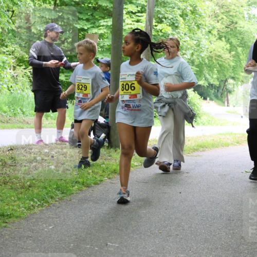 17.05.2025 - Störlauf Strokosch-Dieckow http://msf.ph/oto/7851679 17.05.2025 14:14:46 Laufen 829, 806 meine-sportfotos.de