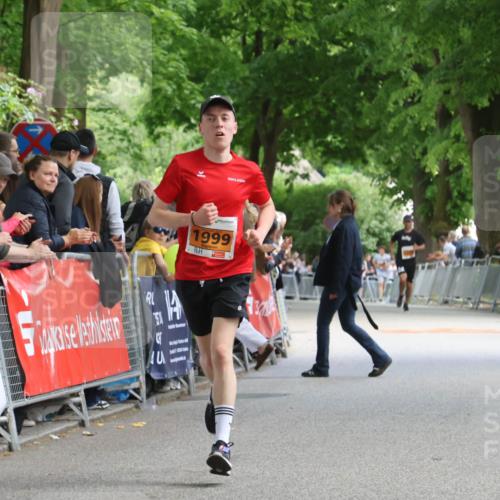 17.05.2025 - Störlauf Strokosch-Dieckow http://msf.ph/oto/7851682 17.05.2025 15:22:08 Ziel 1999 meine-sportfotos.de