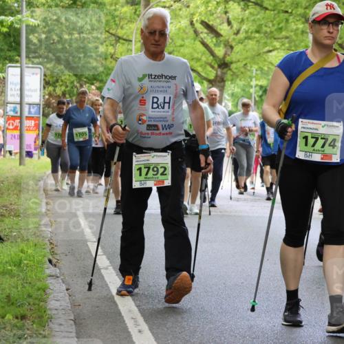 17.05.2025 - Störlauf Strokosch-Dieckow http://msf.ph/oto/7852088 17.05.2025 14:32:25 Laufen 176, 24, 0, 06, 1705, 22, 2025, 1774, 2025, 1792, 70 meine-sportfotos.de