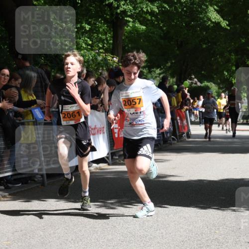 17.05.2025 - Störlauf Strokosch-Dieckow http://msf.ph/oto/7852110 17.05.2025 15:27:33 Ziel 2061, 2057 meine-sportfotos.de