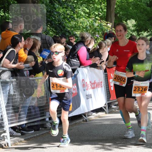 17.05.2025 - Störlauf Strokosch-Dieckow http://msf.ph/oto/7852146 17.05.2025 15:27:53 Ziel 214, 2002, 2326 meine-sportfotos.de