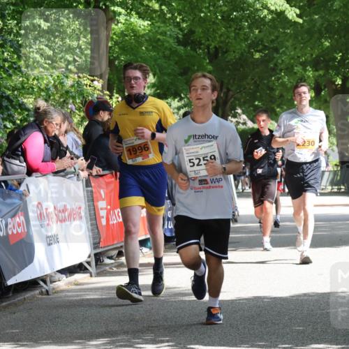17.05.2025 - Störlauf Strokosch-Dieckow http://msf.ph/oto/7852154 17.05.2025 15:27:55 Ziel 1996, 5259, 230 meine-sportfotos.de
