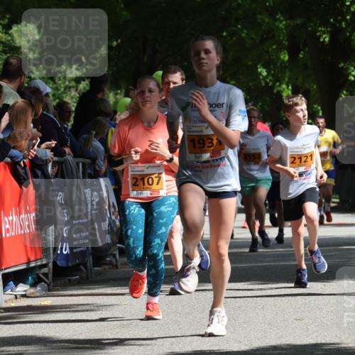 17.05.2025 - Störlauf Strokosch-Dieckow http://msf.ph/oto/7852298 17.05.2025 15:28:47 Ziel 25524, 1931, 2107, 2153, 2121, 2096 meine-sportfotos.de