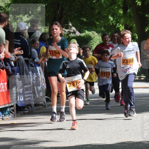 17.05.2025 - Störlauf Strokosch-Dieckow http://msf.ph/oto/7852381 17.05.2025 15:29:37 Ziel 2294, 4, 25524, 237, 2113, 2388, 2157 meine-sportfotos.de
