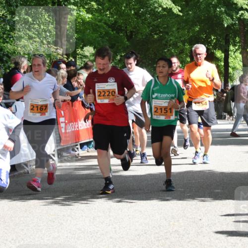 17.05.2025 - Störlauf Strokosch-Dieckow http://msf.ph/oto/7852395 17.05.2025 15:29:42 Ziel 2025, 2113, 2167, 2220, 2151, 854 meine-sportfotos.de
