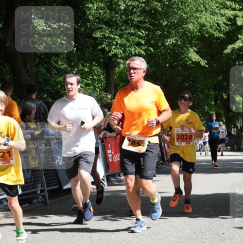 17.05.2025 - Störlauf Strokosch-Dieckow http://msf.ph/oto/7852403 17.05.2025 15:29:44 Ziel 2021, 854, 2020 meine-sportfotos.de