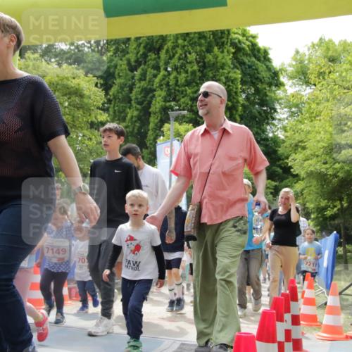 17.05.2025 - Störlauf H.Heesch http://msf.ph/oto/7853149 17.05.2025 13:03:22 Ziel  meine-sportfotos.de