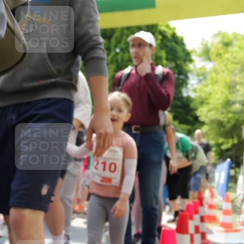 17.05.2025 - Störlauf H.Heesch http://msf.ph/oto/7853211 17.05.2025 13:03:41 Ziel  meine-sportfotos.de