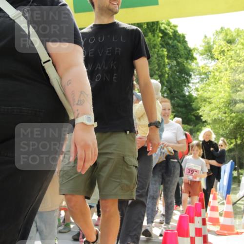 17.05.2025 - Störlauf H.Heesch http://msf.ph/oto/7853345 17.05.2025 13:04:50 Ziel  meine-sportfotos.de