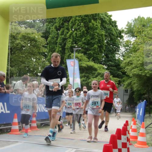 17.05.2025 - Störlauf H.Heesch http://msf.ph/oto/7854083 17.05.2025 13:45:37 Ziel  meine-sportfotos.de