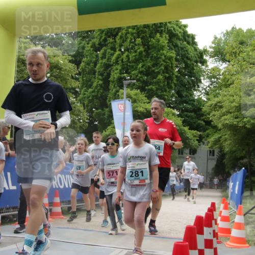 17.05.2025 - Störlauf H.Heesch http://msf.ph/oto/7854089 17.05.2025 13:45:38 Ziel  meine-sportfotos.de