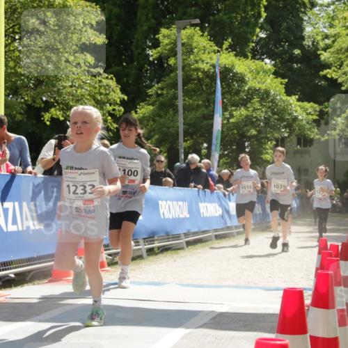 17.05.2025 - Störlauf H.Heesch http://msf.ph/oto/7858843 17.05.2025 14:52:39 Ziel  meine-sportfotos.de