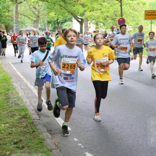 17.05.2025 - Störlauf Strokosch-Dieckow http://msf.ph/oto/7859175 17.05.2025 15:01:04 Laufen 5257, 5259, 2265, 20, 1873, 2299, 2266 meine-sportfotos.de