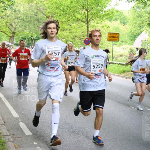 17.05.2025 - Störlauf Strokosch-Dieckow http://msf.ph/oto/7859196 17.05.2025 15:01:08 Laufen 5257, 2350, 1225, 5259, 2369, 2370 meine-sportfotos.de