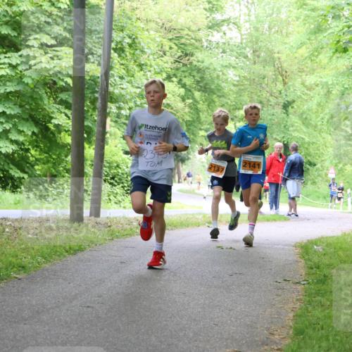 17.05.2025 - Störlauf Strokosch-Dieckow http://msf.ph/oto/7859764 17.05.2025 15:22:29 Laufen 444, 3, 2375, 2137, 2141, 1917 meine-sportfotos.de